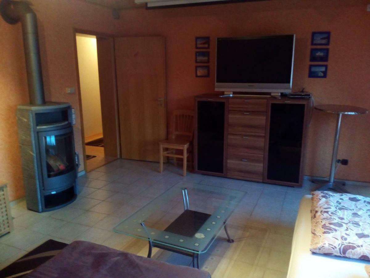 Ferienwohnung Grosso Gräfendorf Екстериор снимка